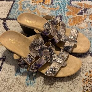 Vionic Snakeskin Sandals - Black and Cream